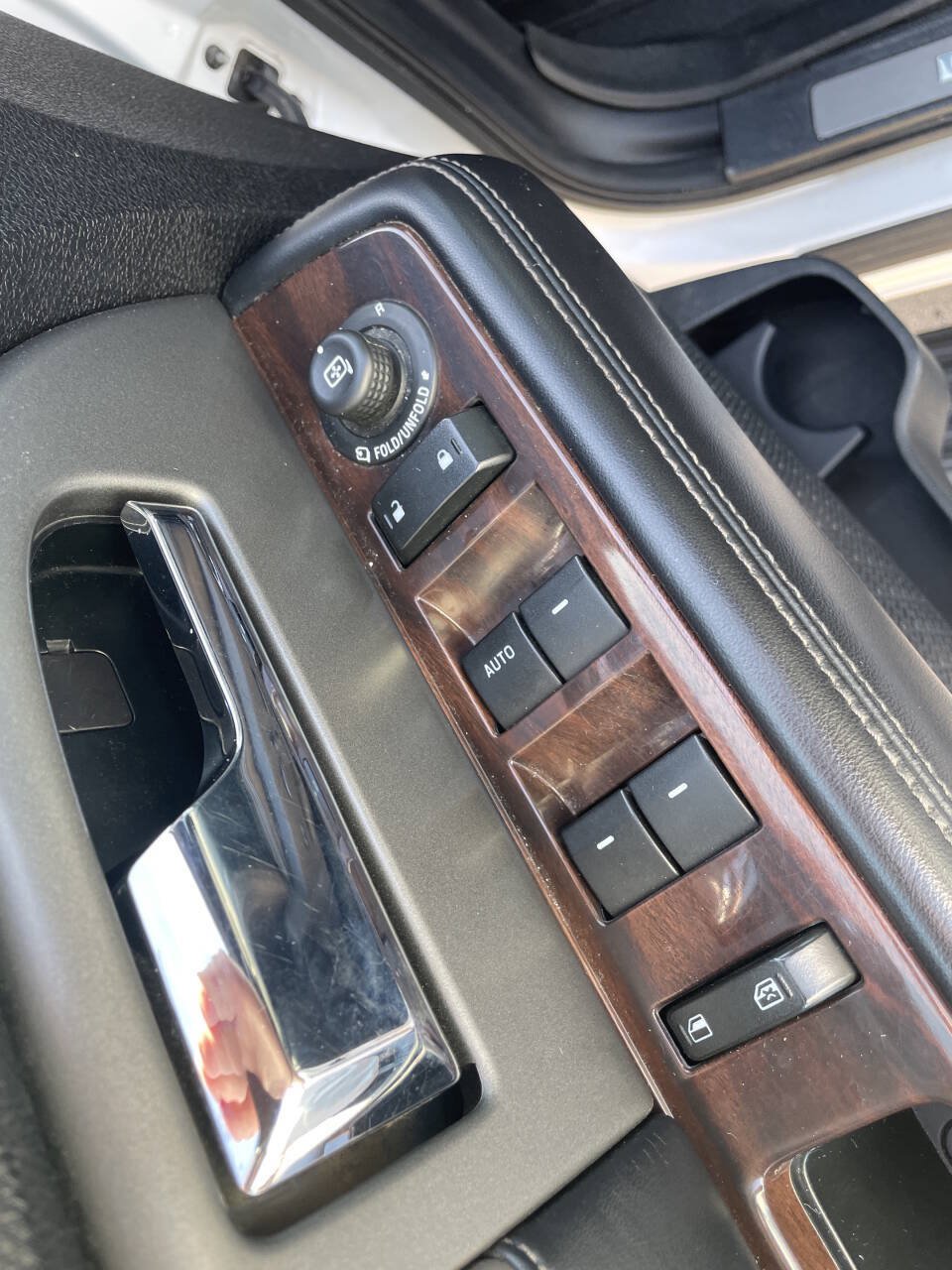 Used 2017 Ford Expedition EL Platinum AWD/4WD image 12