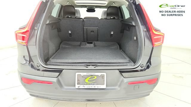 Used 2024 Volvo XC40 B5 Plus w/ Protection Package Premier AWD/4WD image 29