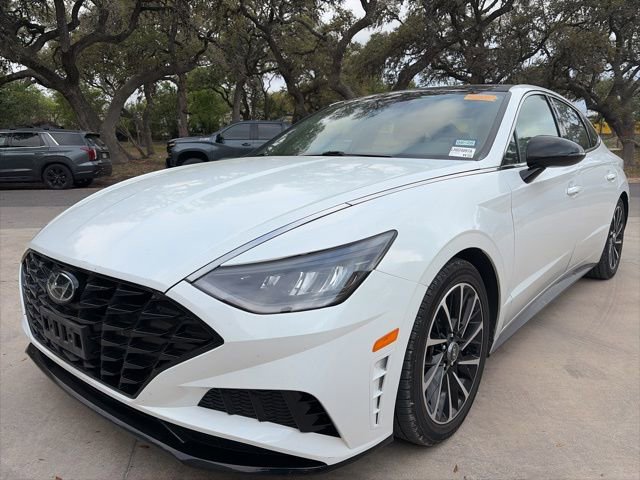 Used 2020 Hyundai Sonata SEL Plus w/ Tech Package image 2