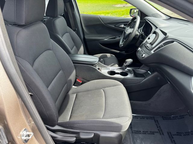 Used 2024 Chevrolet Malibu LT FWD image 12