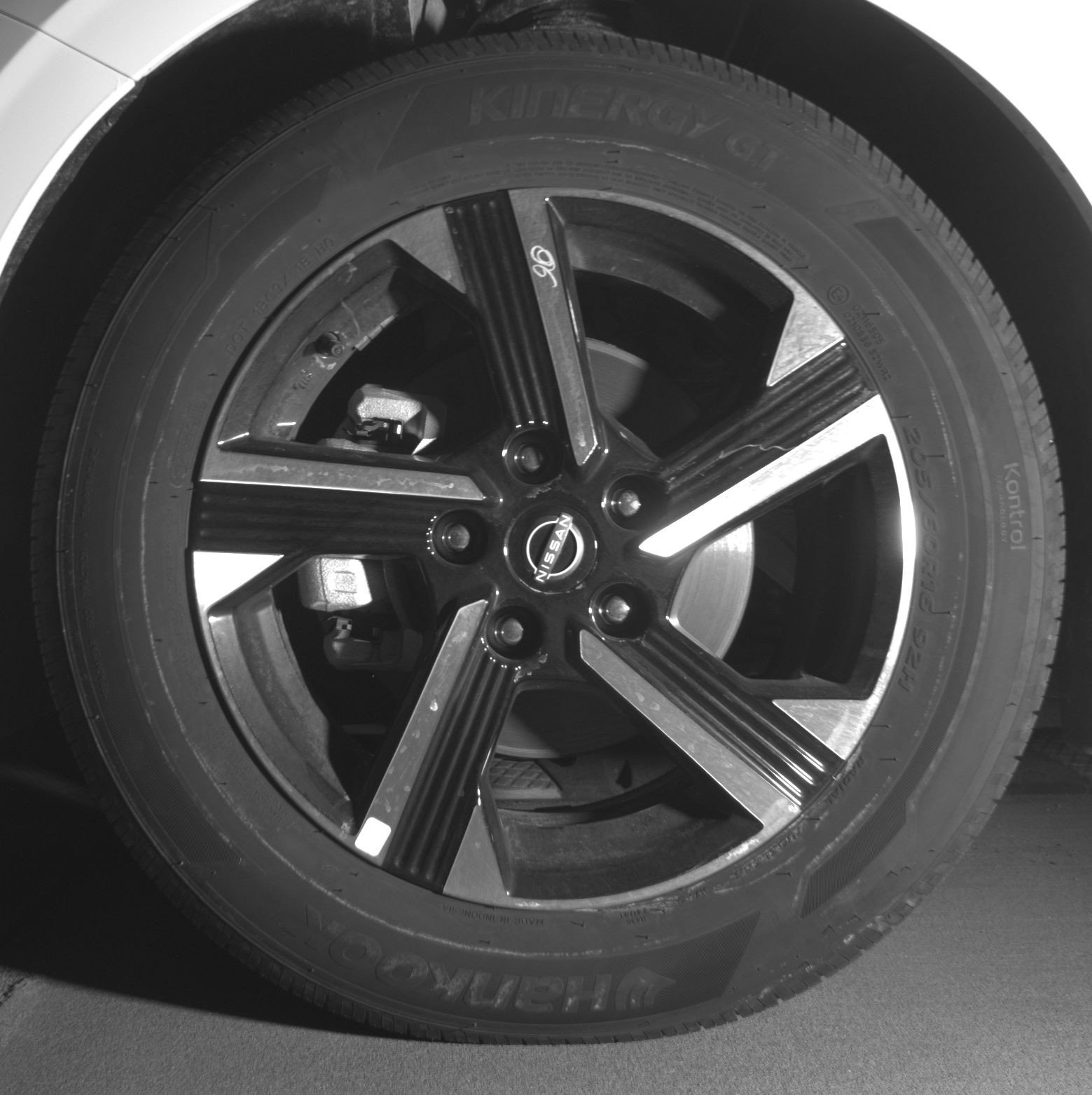 Used 2025 Nissan Sentra SV image 12