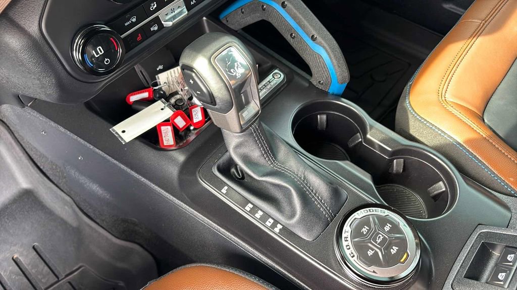 Used 2023 Ford Bronco Outer Banks image 28