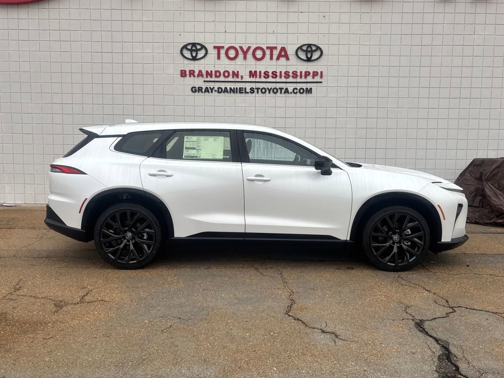 New 2025 Toyota Crown Signia