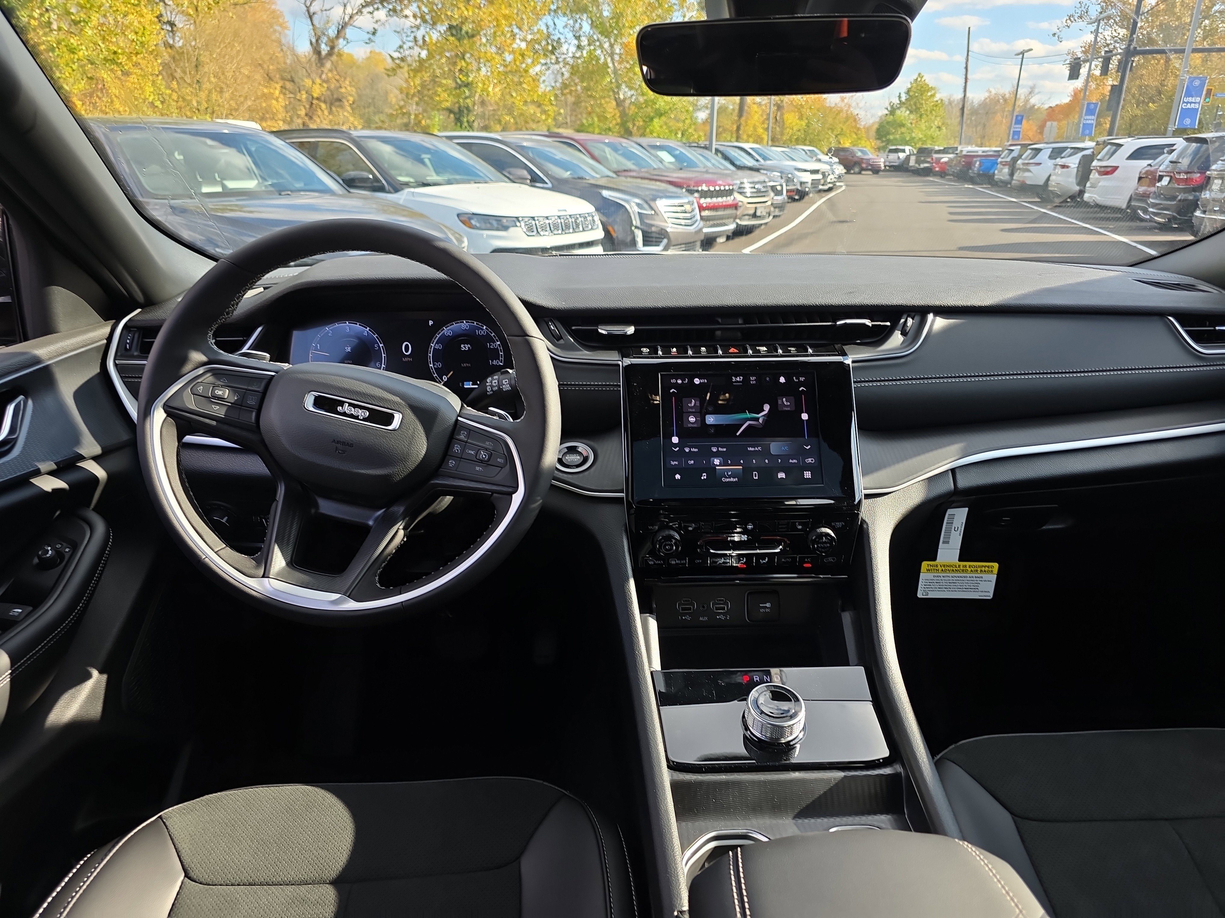 New 2025 Jeep Grand Cherokee Altitude image 16