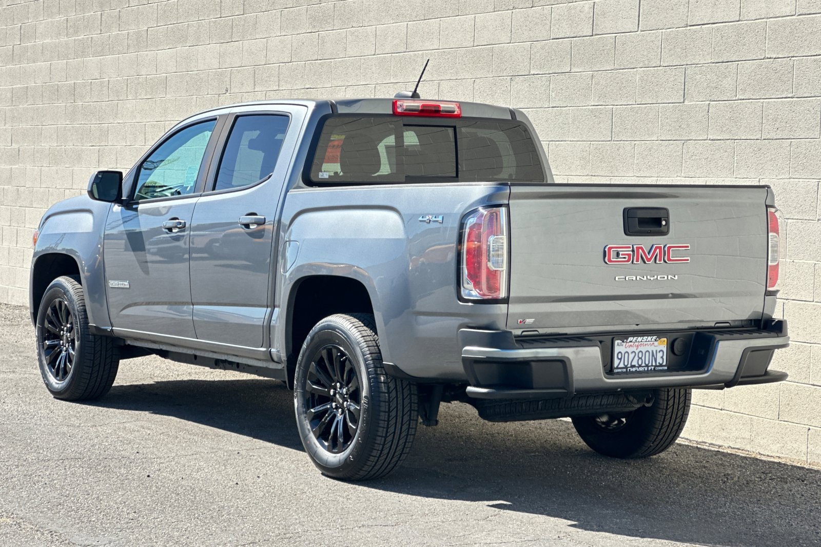 Certified 2022 GMC Canyon Elevation image 6