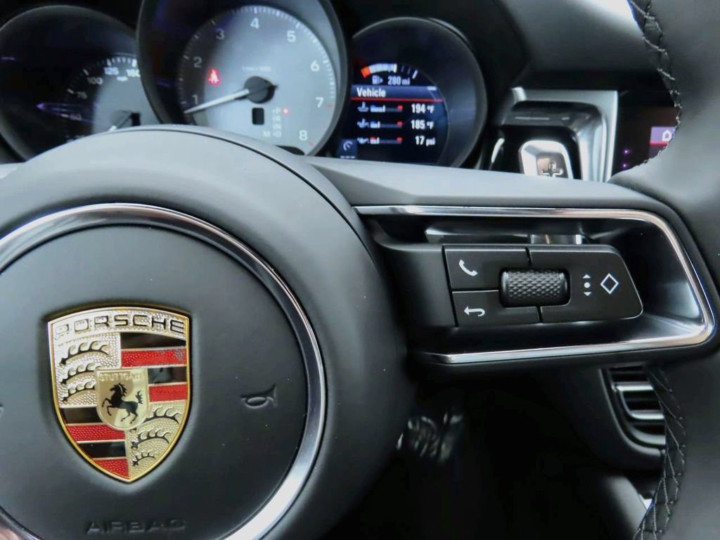 Used 2025 Porsche Macan S AWD/4WD image 14