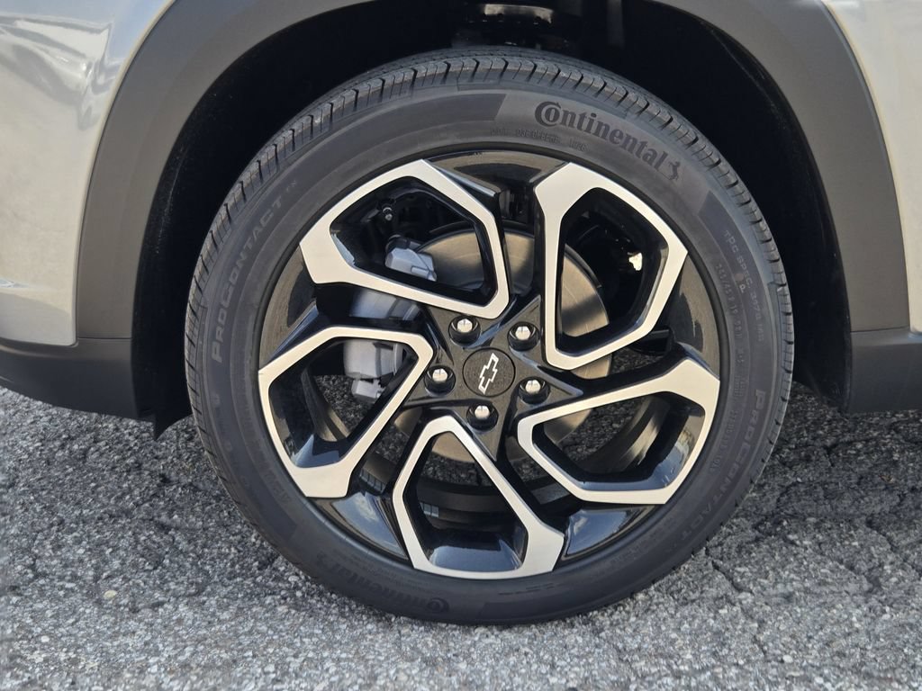 New 2026 Chevrolet Trax RS w/ Driver Confidence Package FWD image 14
