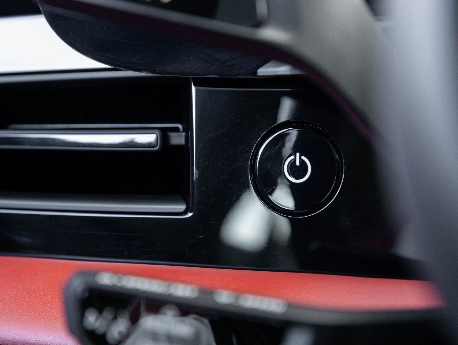 Certified 2024 Porsche Taycan 4S image 17