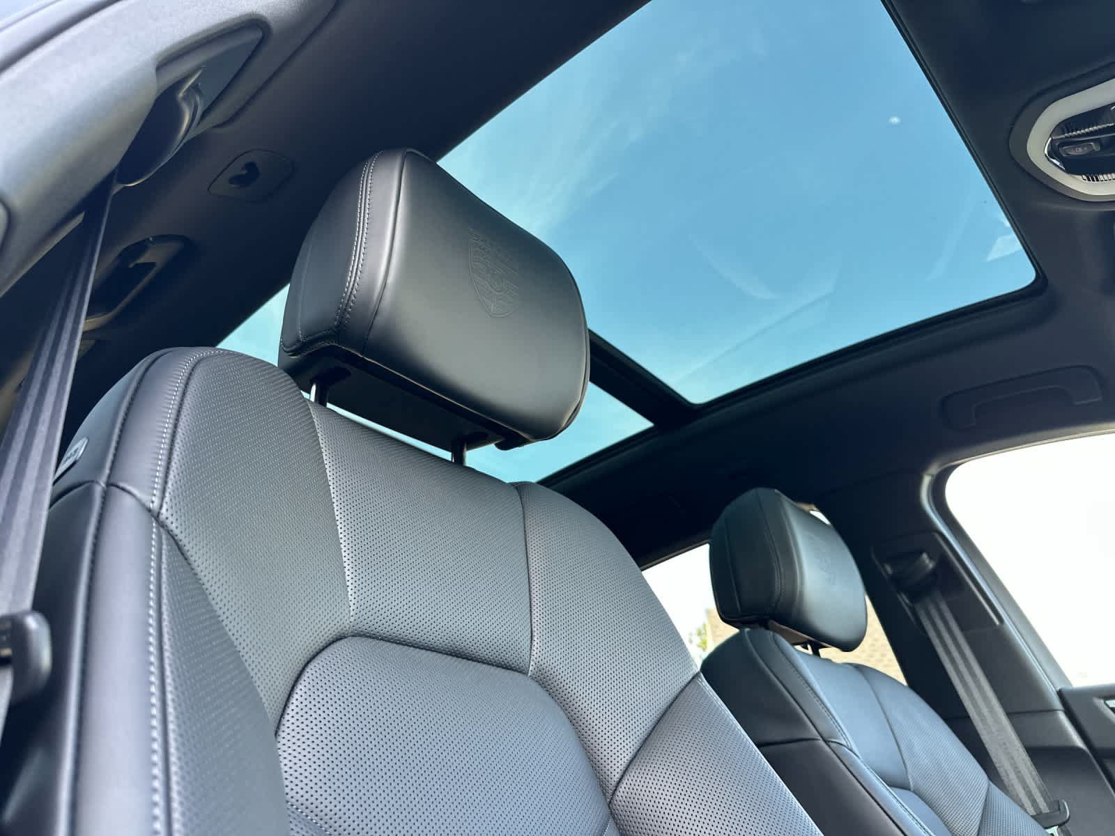 New 2026 Porsche Macan S AWD/4WD image 18