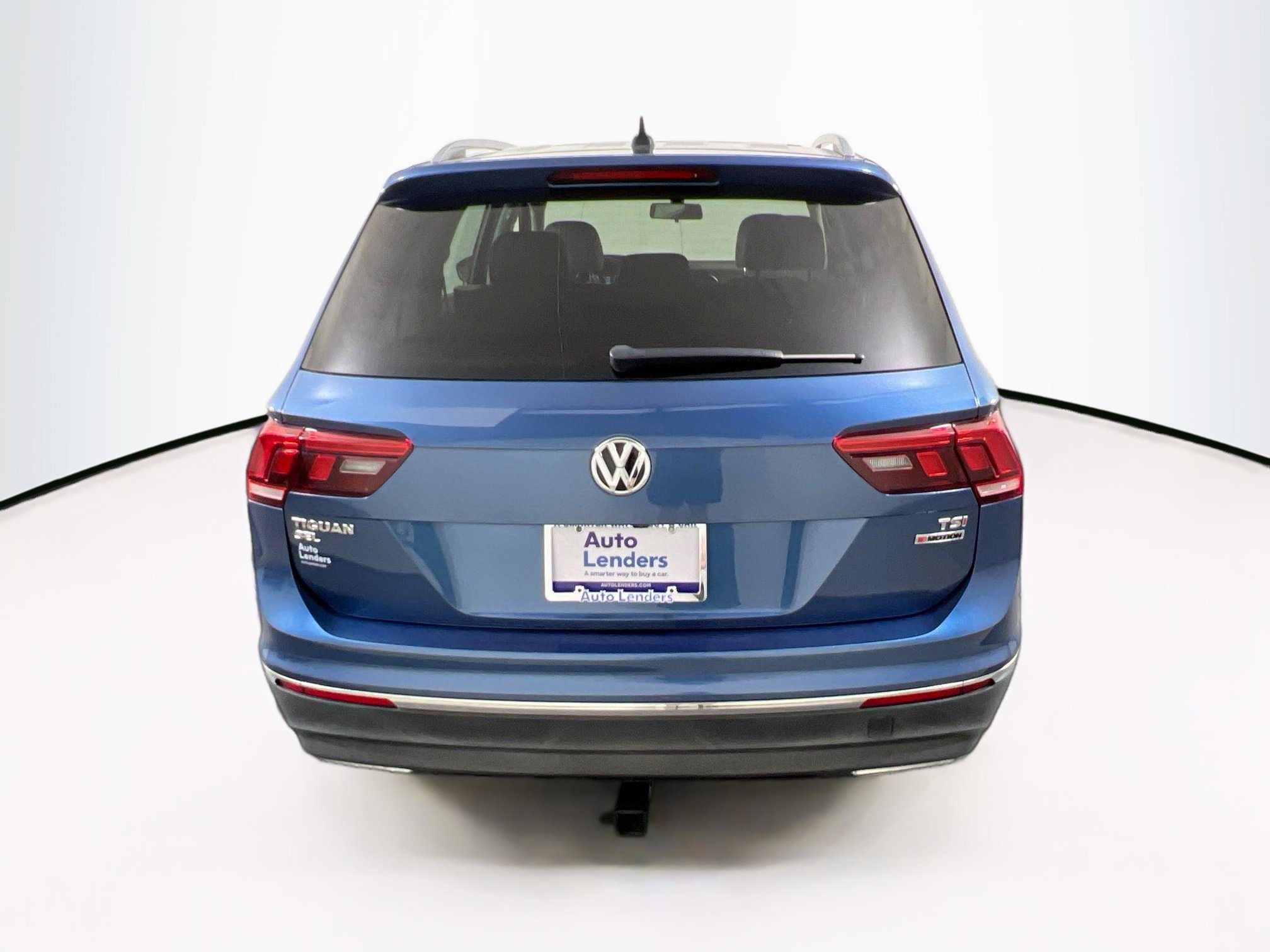 Used 2018 Volkswagen Tiguan SEL image 6