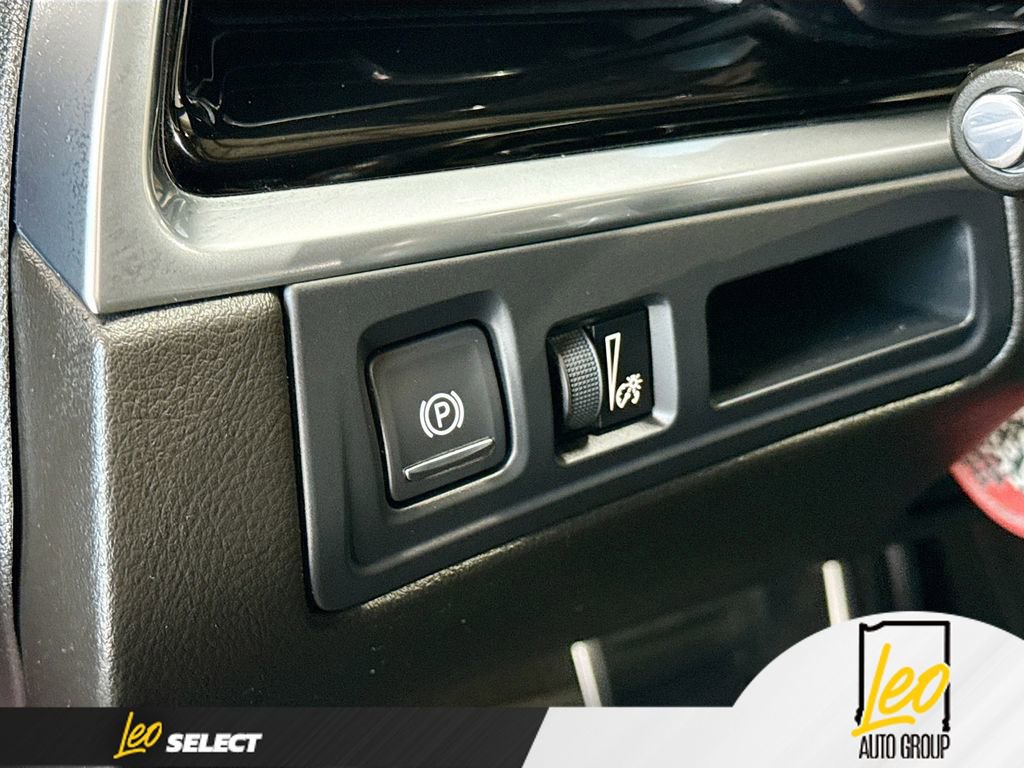 Used 2023 Cadillac XT6 Sport AWD/4WD image 10