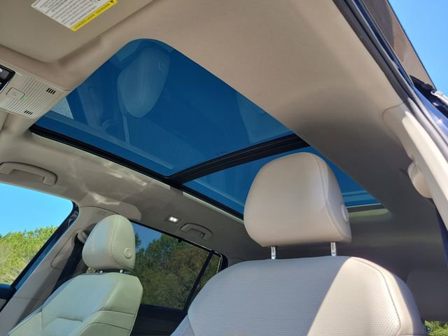 Used 2024 Volkswagen Atlas SEL image 16