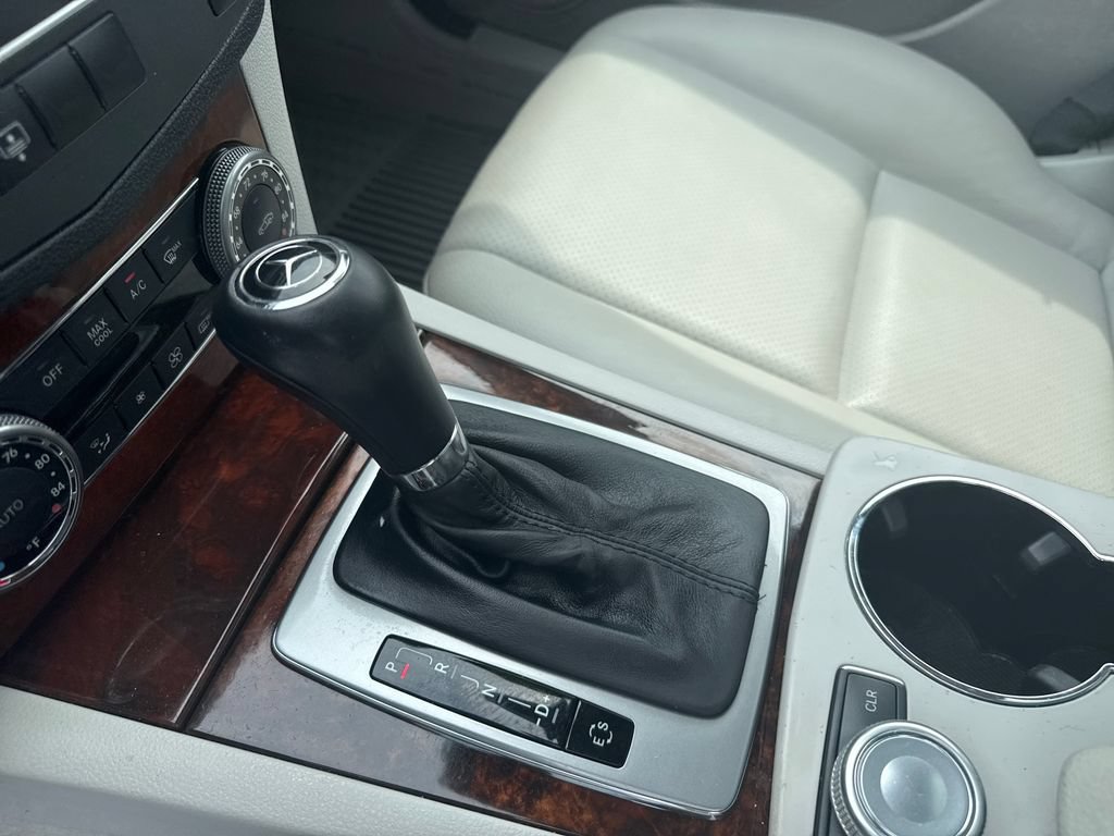 Used 2011 Mercedes-Benz C 300 Sedan image 34