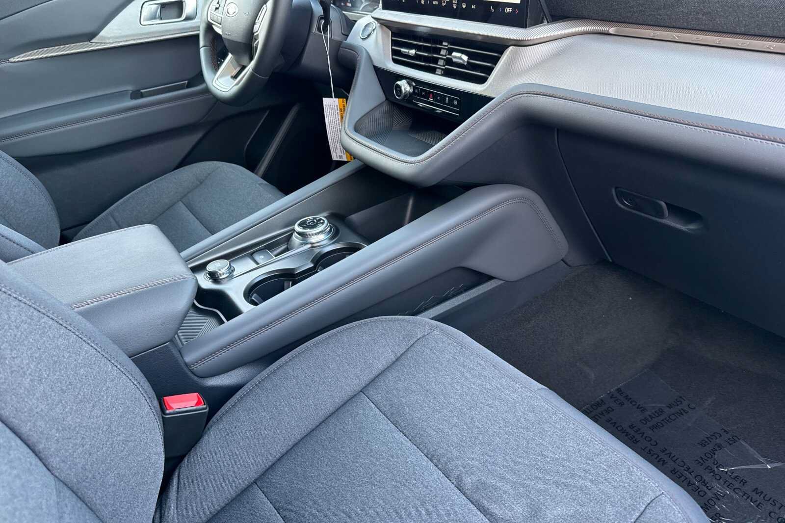 New 2026 Ford Explorer Active AWD/4WD image 14