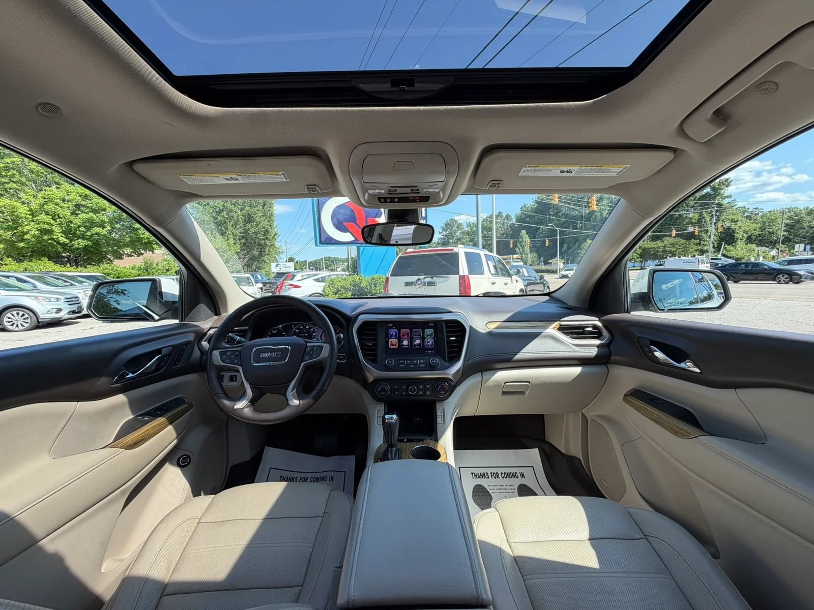 Used 2017 GMC Acadia Denali w/ Technology Package AWD/4WD image 26