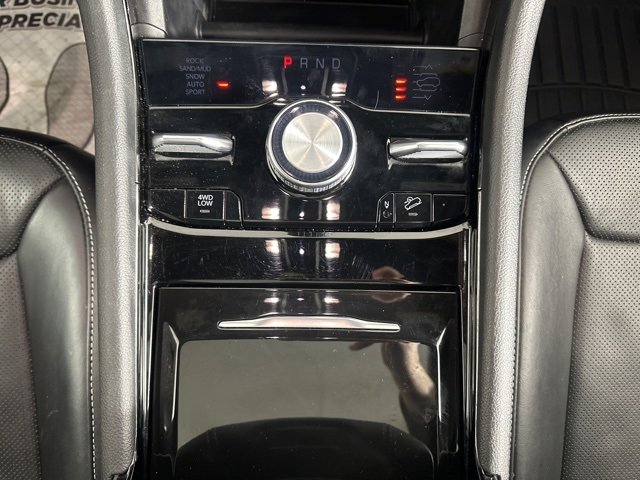 Used 2024 Jeep Grand Cherokee L Overland image 21