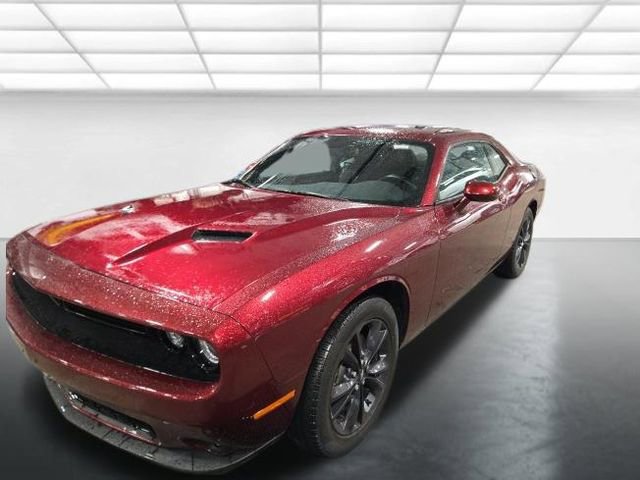 Used 2020 Dodge Challenger SXT w/ Blacktop Package image 9