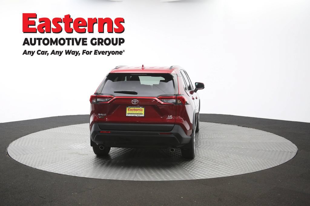 Used 2021 Toyota RAV4 LE AWD/4WD image 39