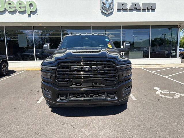 Used 2025 RAM 3500 Limited AWD/4WD image 7