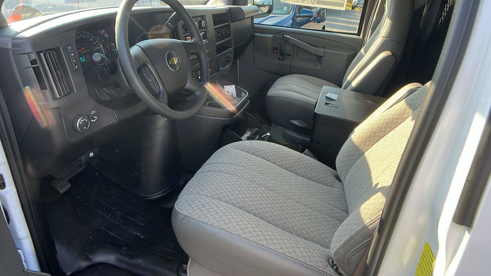 New 2025 Chevrolet Express 2500 w/ Communications Package RWD image 15