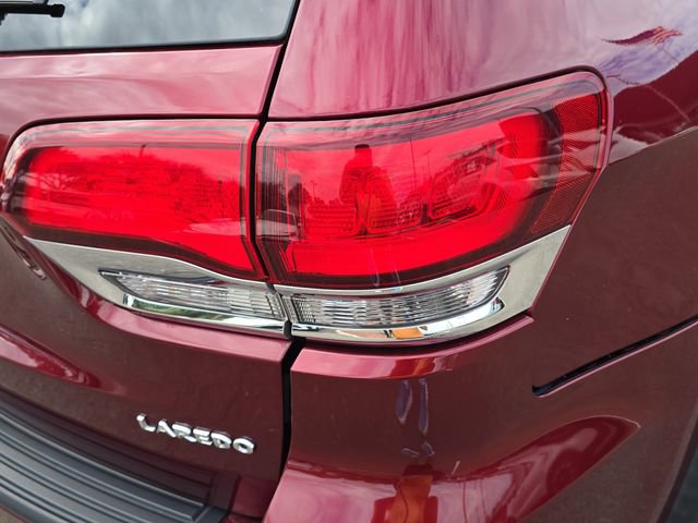 Used 2021 Jeep Grand Cherokee Laredo image 11