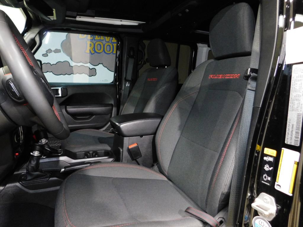 Used 2024 Jeep Wrangler Unlimited Rubicon w/ Technology Group AWD/4WD image 35