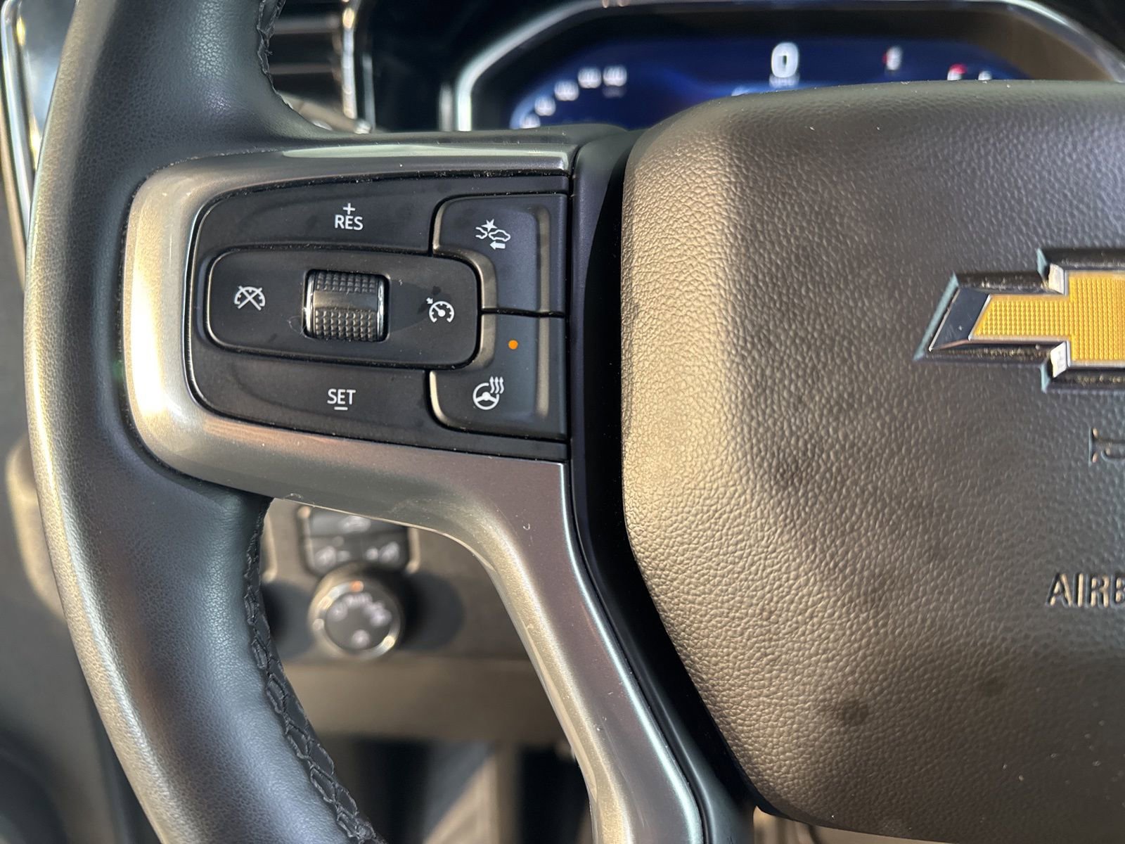 Used 2025 Chevrolet Silverado 1500 LT image 27