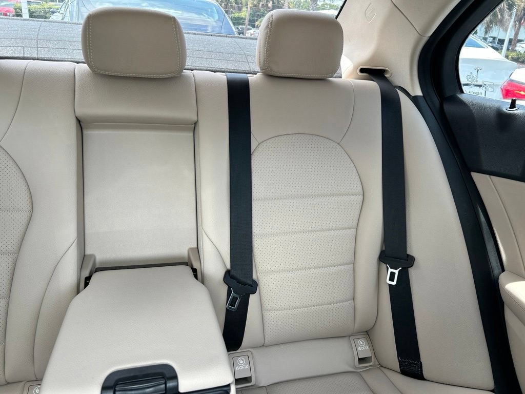 Used 2019 Mercedes-Benz C 300 Sedan image 14