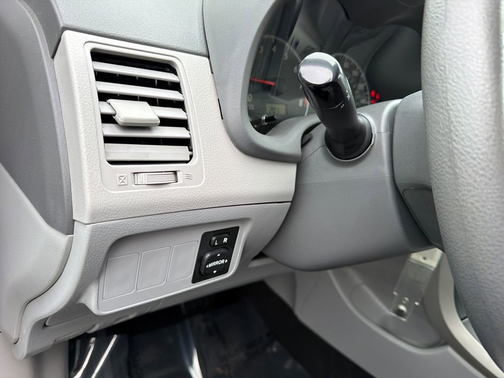 Used 2009 Toyota Corolla FWD image 28