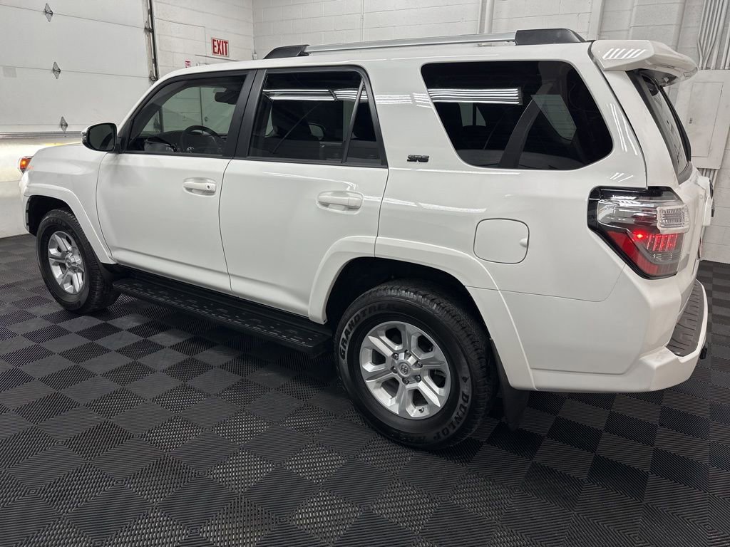 Used 2021 Toyota 4Runner SR5 Premium w/ Moonroof Package image 7