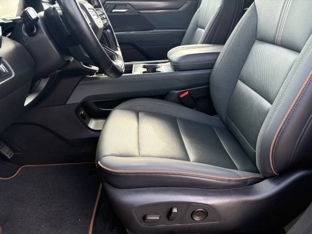 Used 2024 GMC Acadia AT4 w/ LPO, Floor Liner Package AWD/4WD image 9