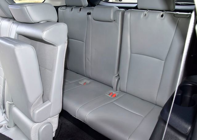 Certified 2024 Toyota Highlander XLE image 17