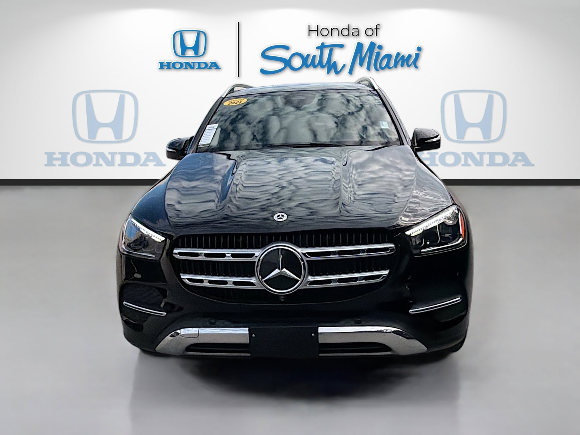 Used 2024 Mercedes-Benz GLE 350 4MATIC image 2