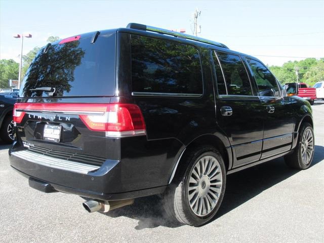 Used 2017 Lincoln Navigator Select image 7