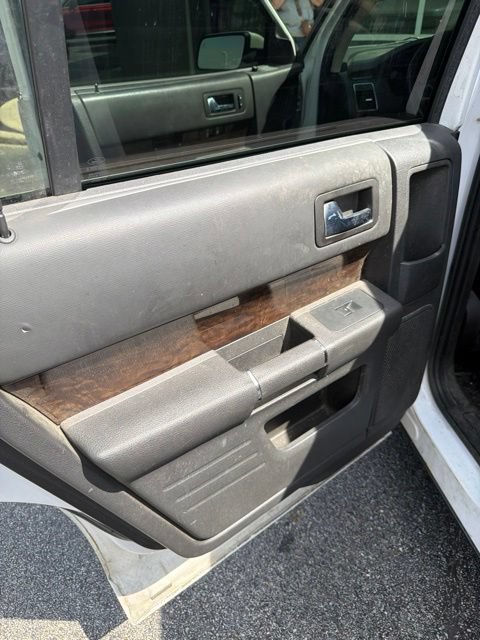 Used 2013 Ford Flex Limited FWD image 25
