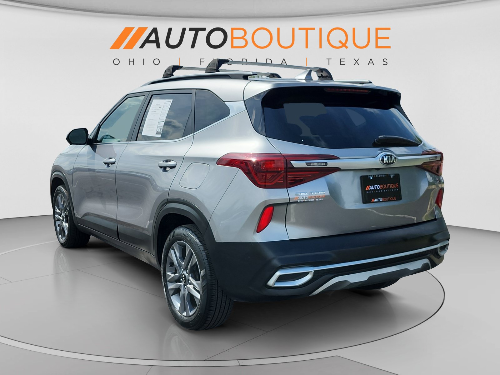Used 2021 Kia Seltos S FWD image 3