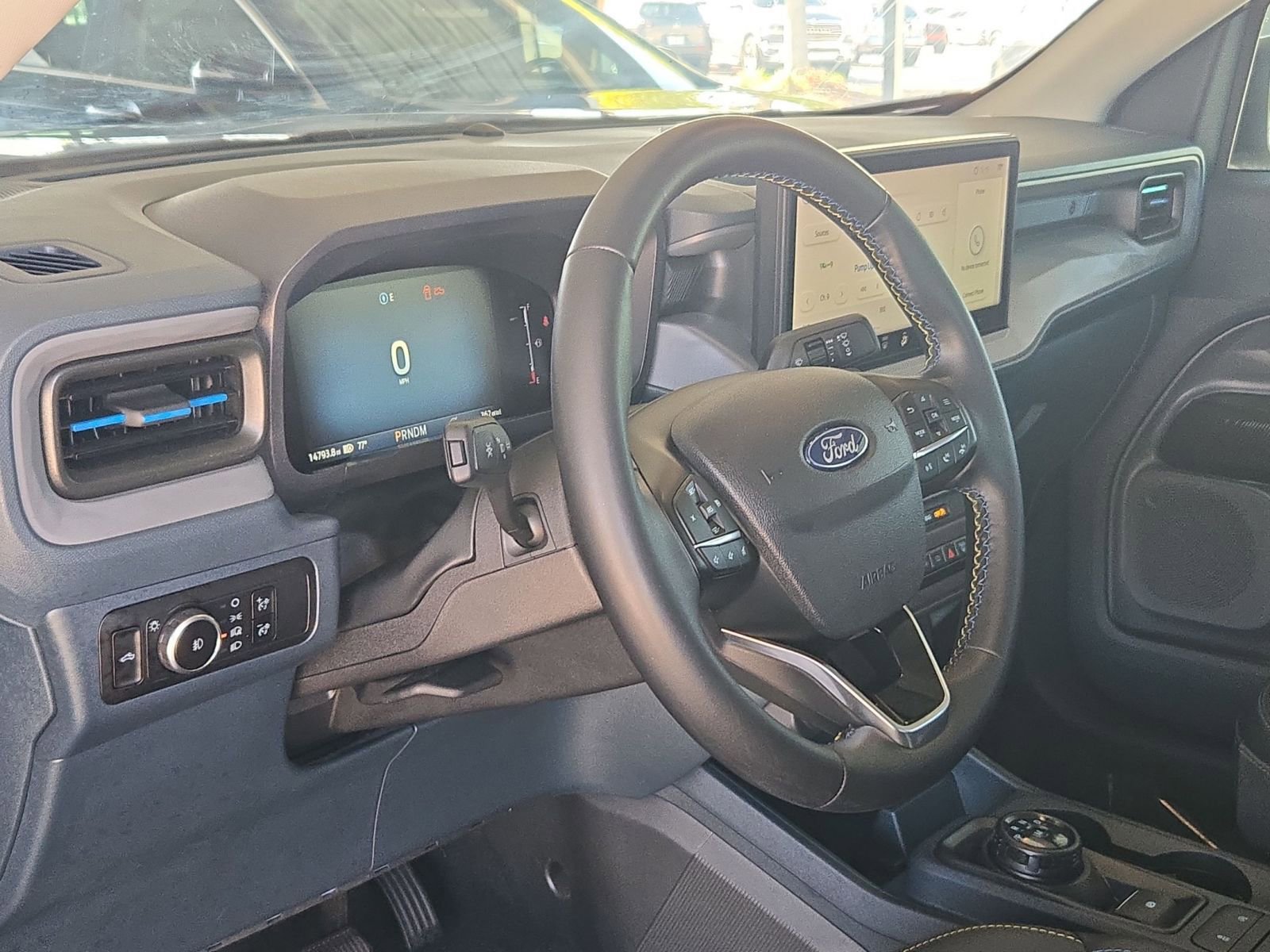 Used 2025 Ford Maverick Lobo AWD/4WD image 11