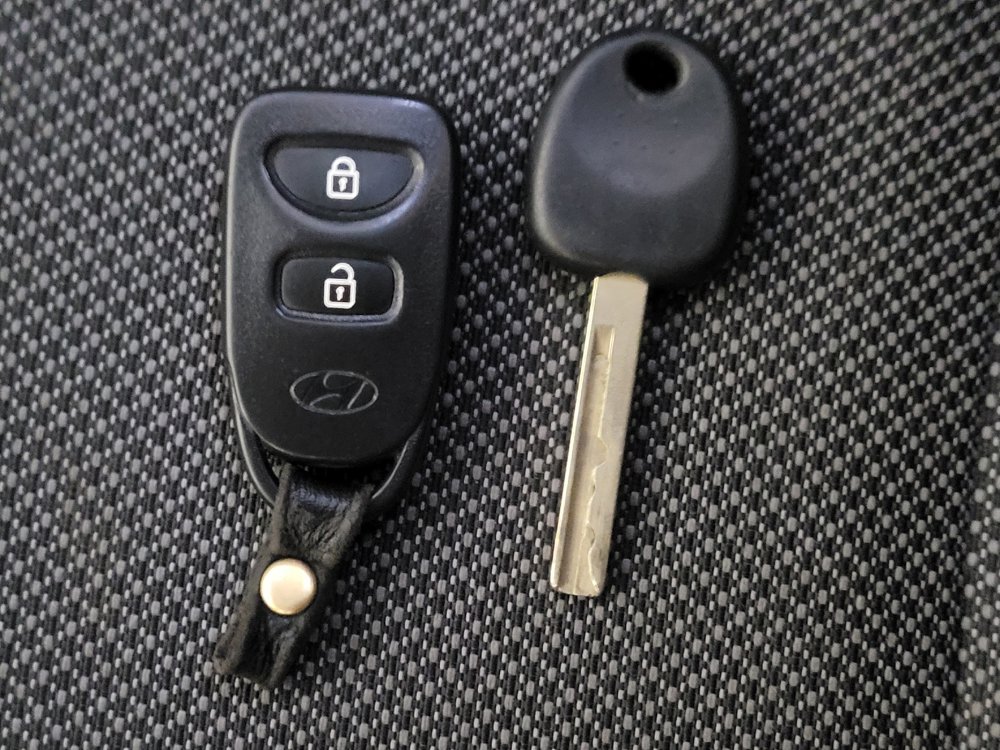 Used 2014 Hyundai Accent GS FWD image 32