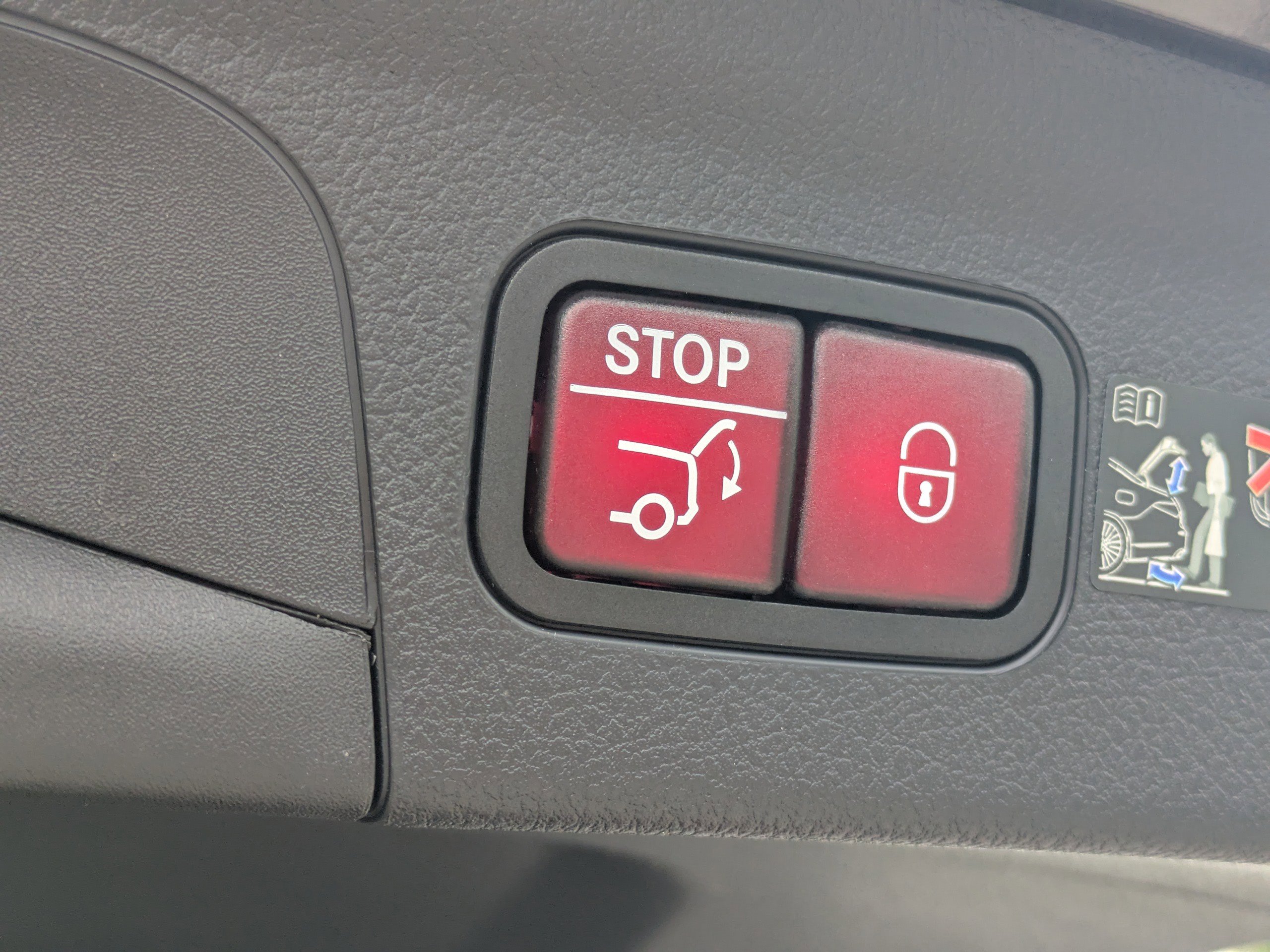 Certified 2025 Mercedes-Benz GLE 450 4MATIC image 14