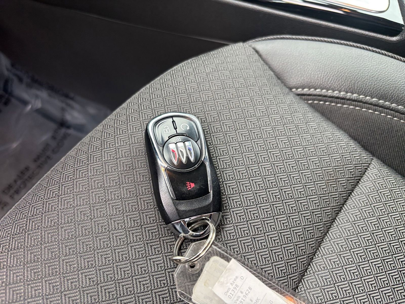 Used 2025 Buick Encore GX Preferred FWD image 23