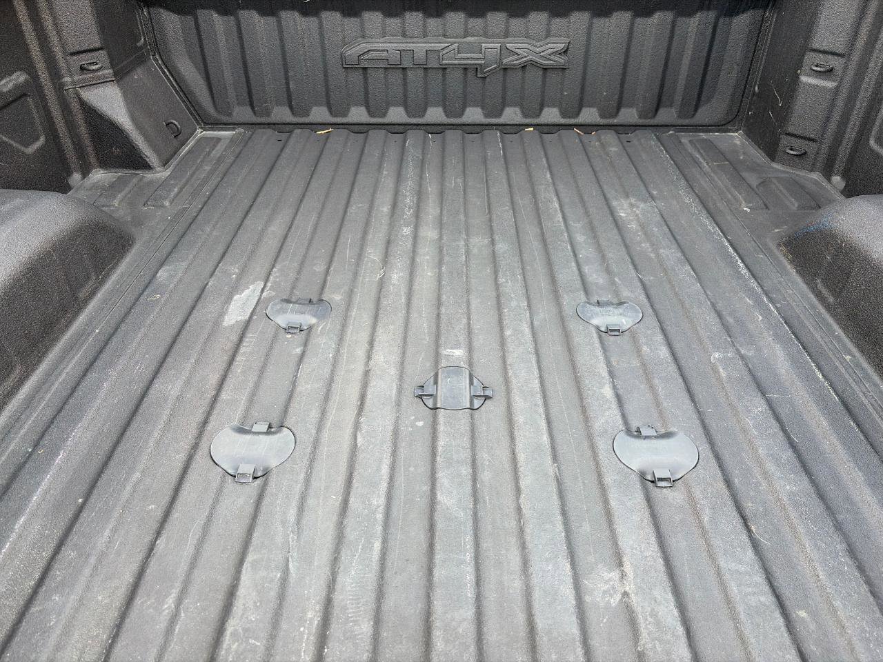 Used 2024 GMC Sierra 2500 AT4X image 31