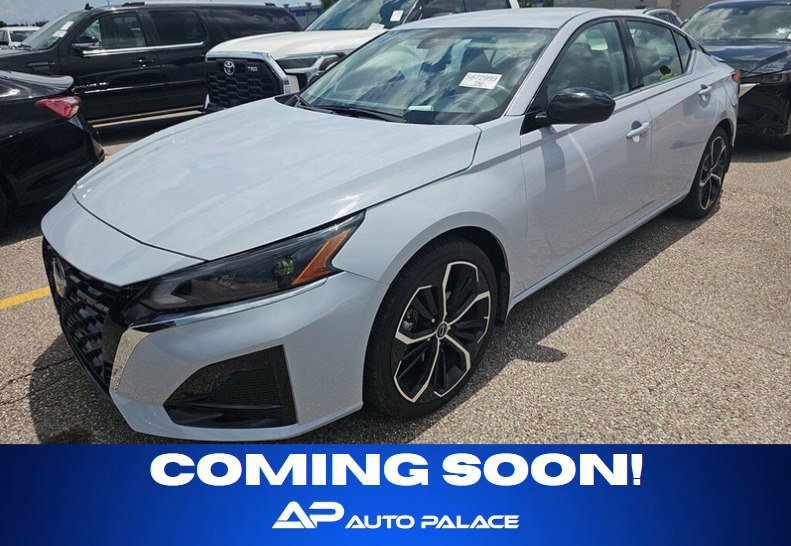 Used 2024 Nissan Altima 2.5 SR image 1
