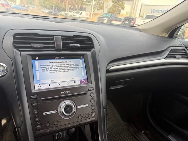 Used 2019 Ford Fusion Titanium image 16