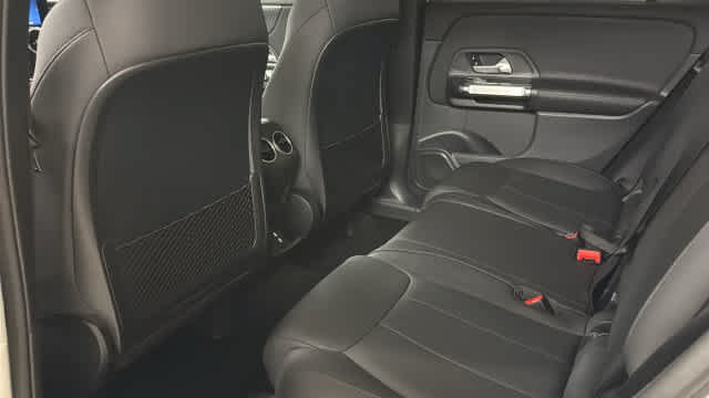 Certified 2026 Mercedes-Benz GLB 250 4MATIC image 32