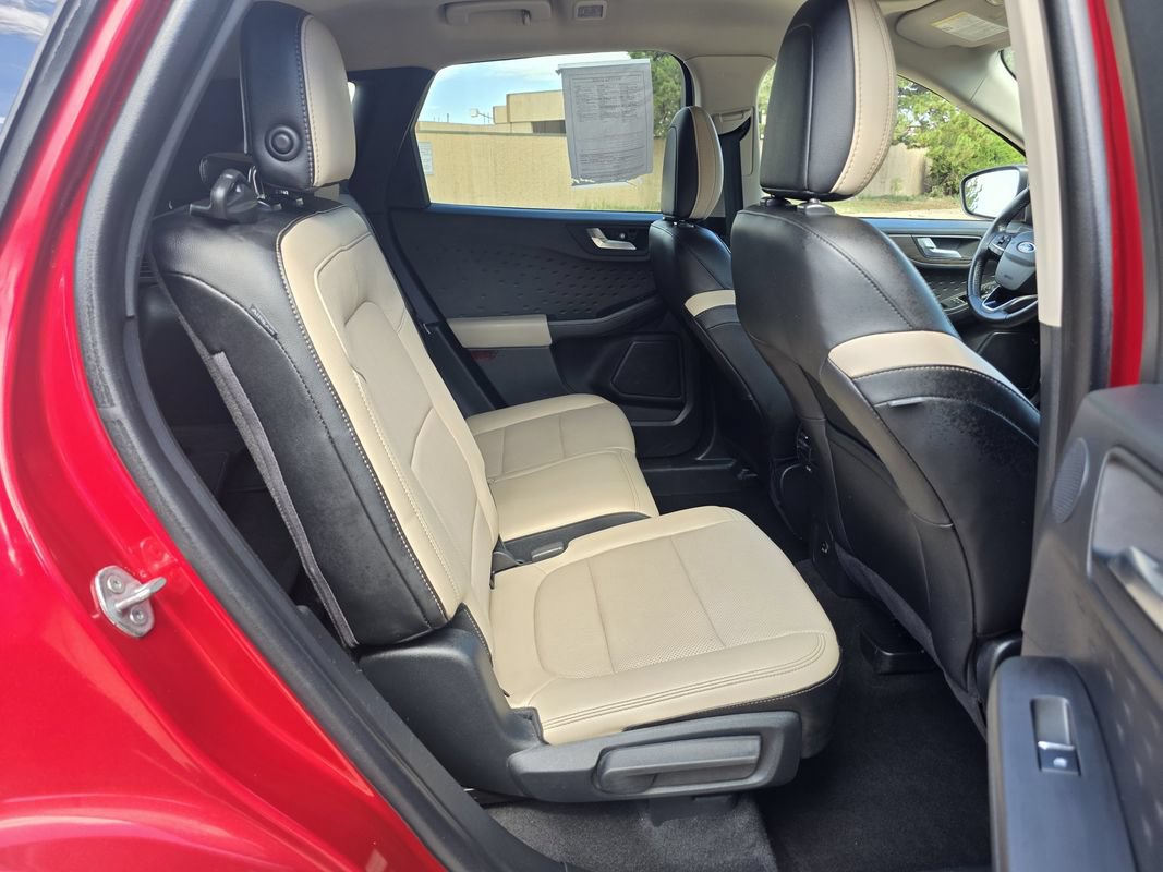 Used 2020 Ford Escape Titanium AWD/4WD image 21