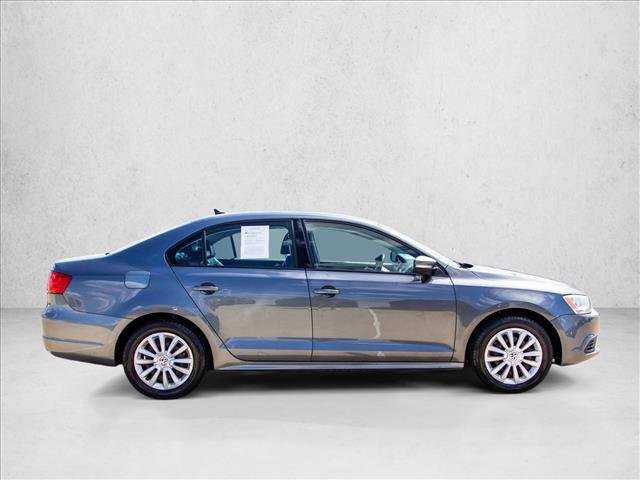 Used 2014 Volkswagen Jetta SE FWD image 4