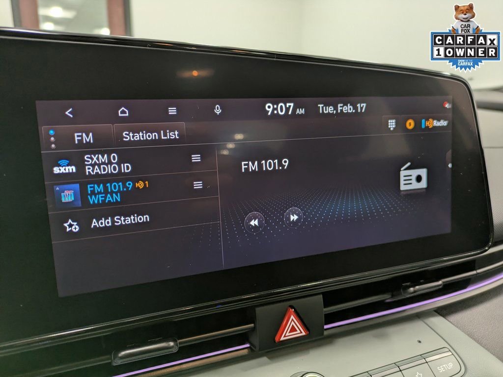 Used 2025 Hyundai Elantra Limited image 14