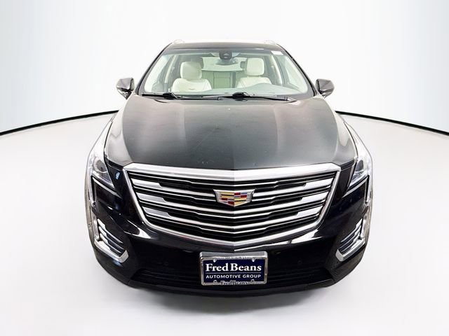 Used 2019 Cadillac XT5 Luxury image 2