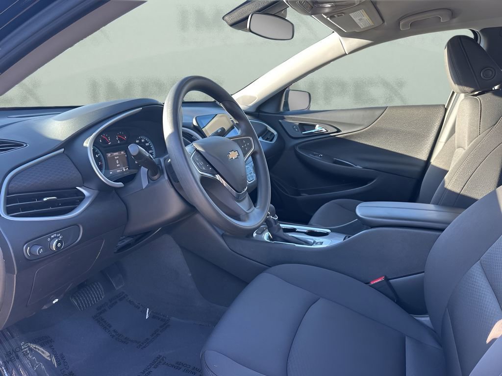 Used 2024 Chevrolet Malibu LT image 9