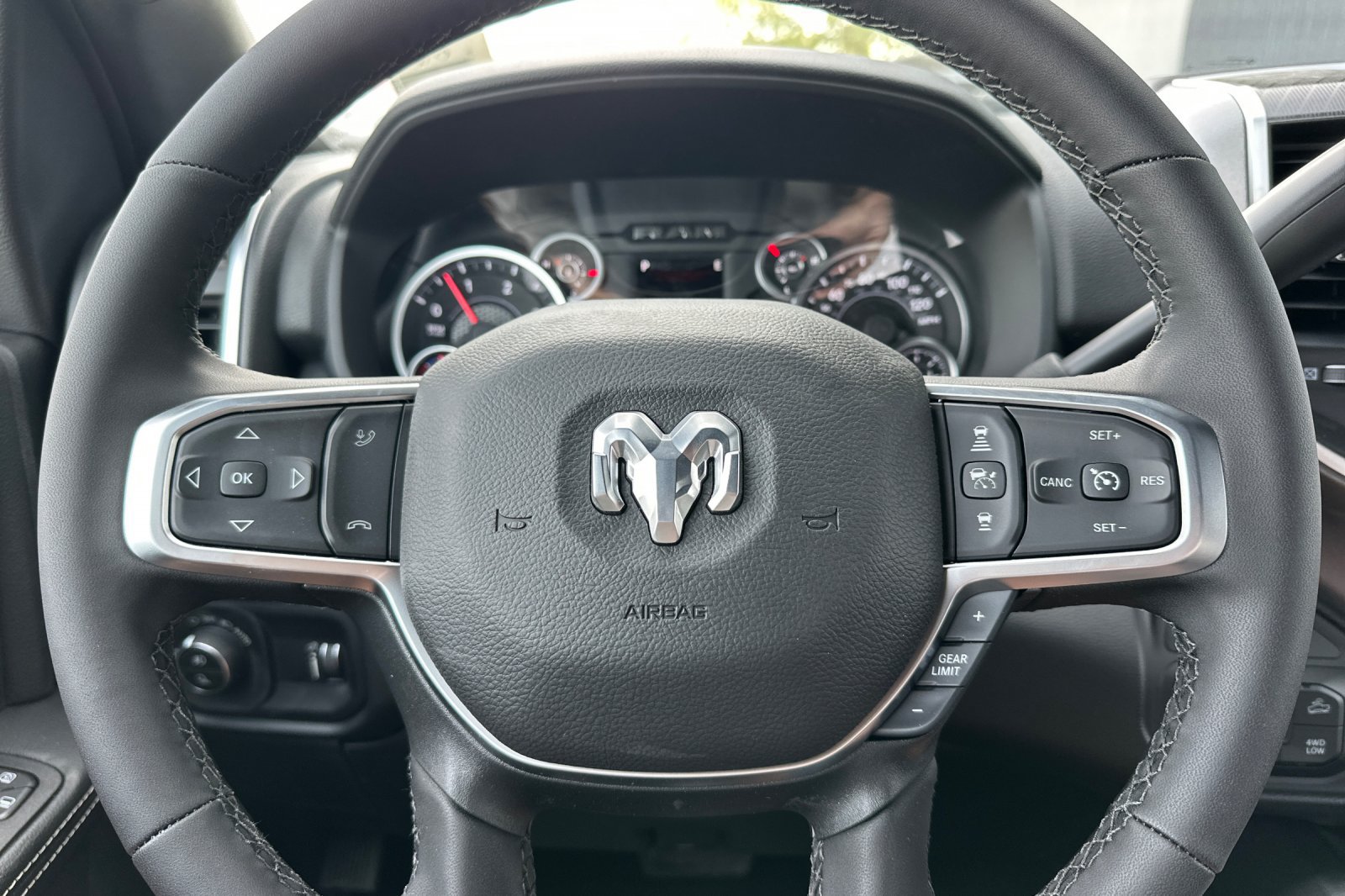 New 2026 RAM 2500 Big Horn AWD/4WD image 22